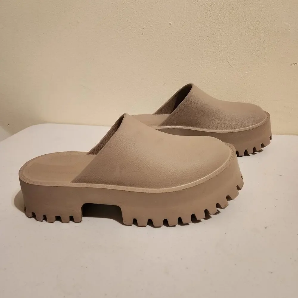 Jeffrey Campbell Taupe Platform Clog Mules - Picture 8 of 9